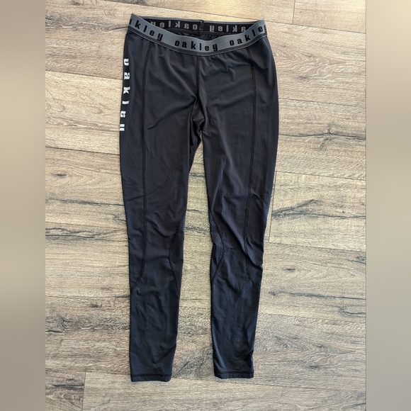 Oakley Women's Small Black Base Layer Leggings Pants Lightweight Running Workout - Picture 1 of 6